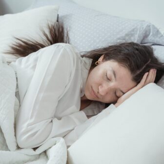 How to Reprogram Your Subconscious Mind While Sleeping: The 3-Step Night Command